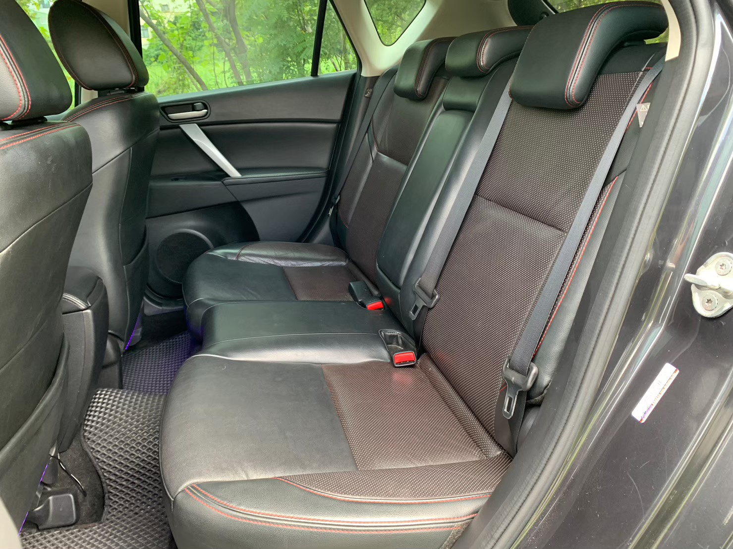 ☪2012年 MAZDA馬自達 馬3 S 2.0L  天窗 免鑰 ☪歡迎搜尋粉絲專頁 【益群汽車】  第5張相片