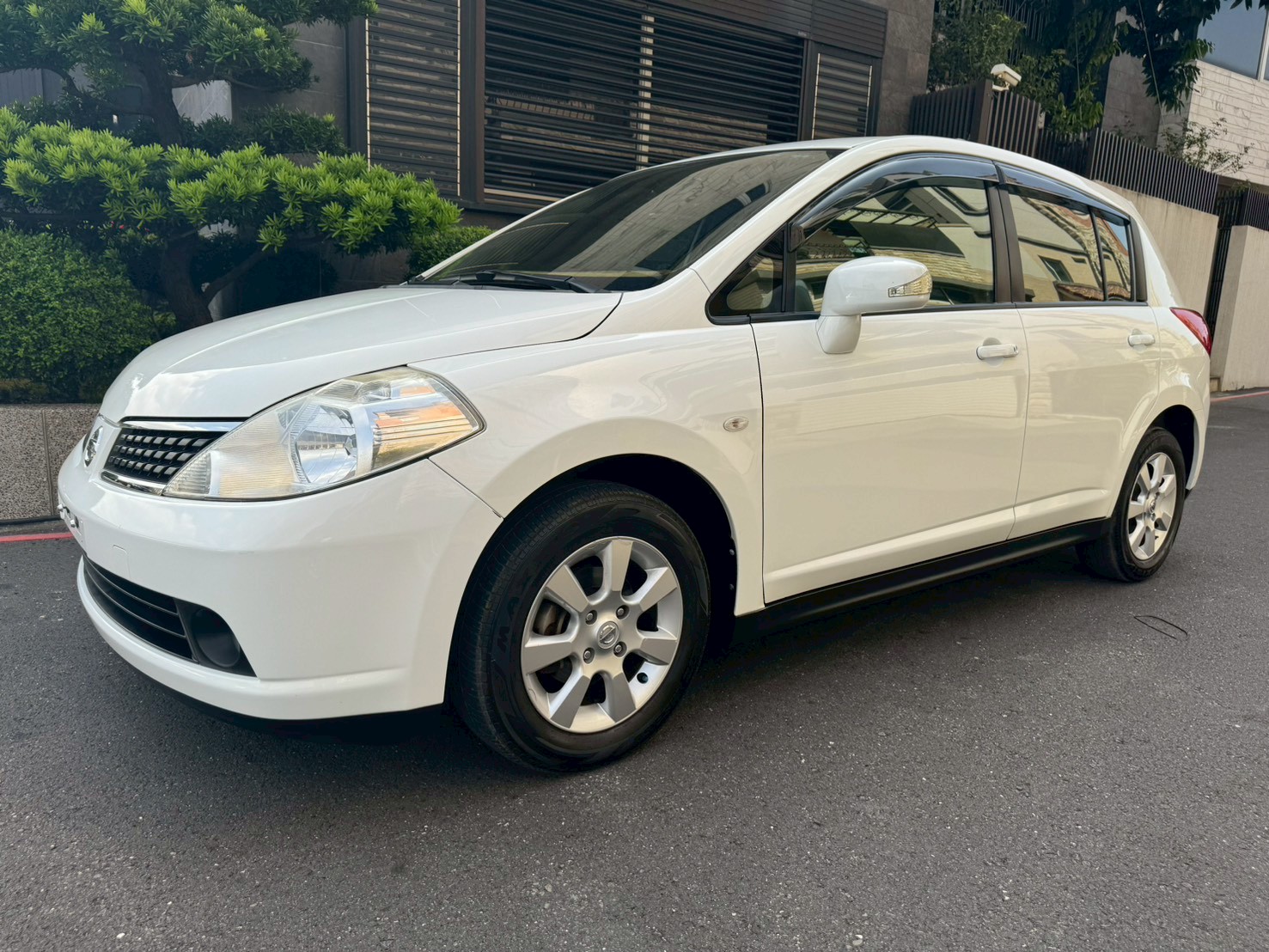 ☪2011年 NISSAN TIIDA 1.8L ☪歡迎搜尋粉絲專頁 【益群汽車】  第1張相片