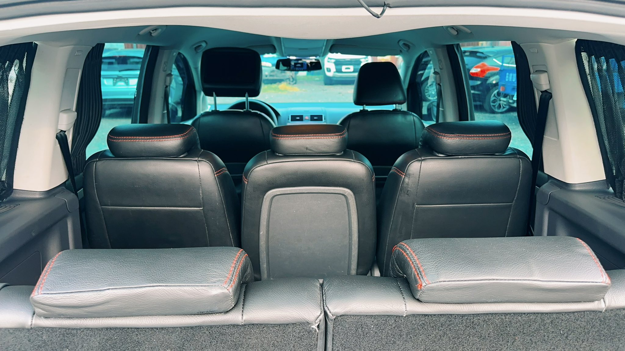 ☪2014年 2014年 福斯 TOURAN 1.6 柴油 七人座 ☪歡迎搜尋粉絲專頁 【益群汽車】  第5張相片