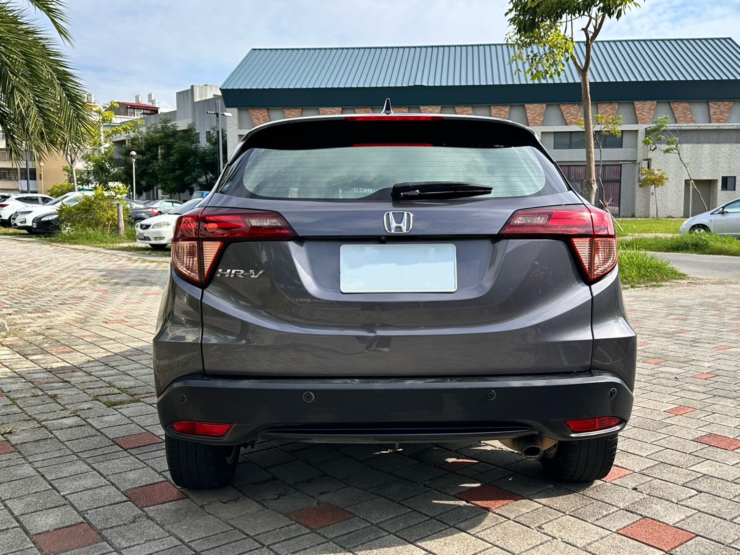 ☪2018年 HONDA 本田 HR-V S 1.8L ☪歡迎搜尋粉絲專頁 【益群汽車】  第3張相片
