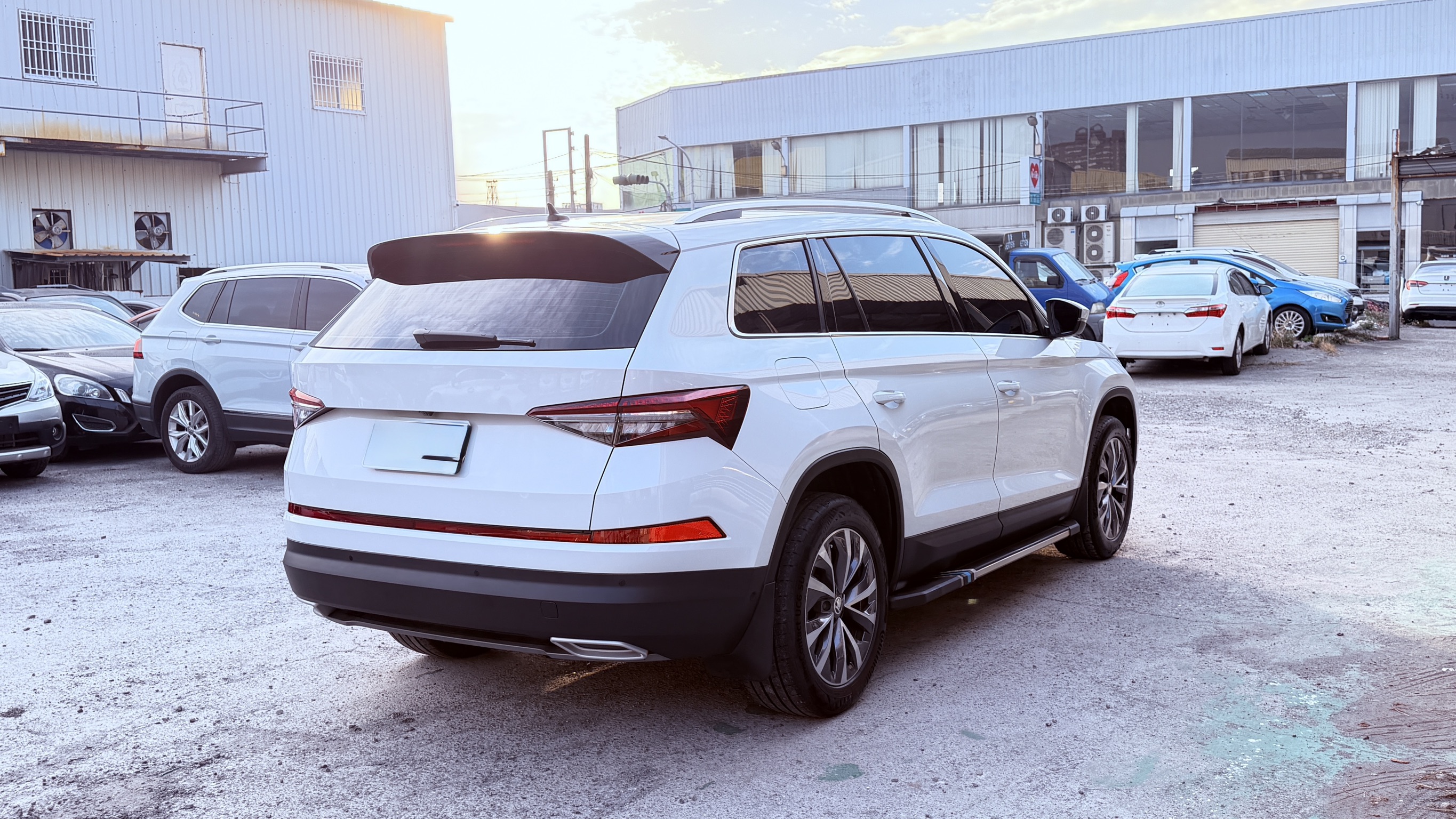 ☪2022年 SKODA KODIAQ 1.5L 七人座 ☪歡迎搜尋粉絲專頁 【益群汽車】  第4張相片