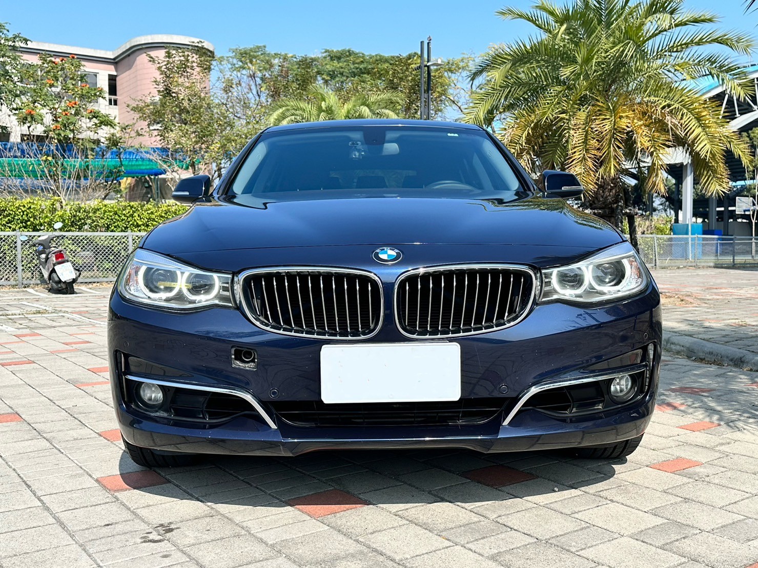 ☪2014年 BMW 寶馬 320GT 2.0L ☪歡迎搜尋粉絲專頁 【益群汽車】  第2張相片