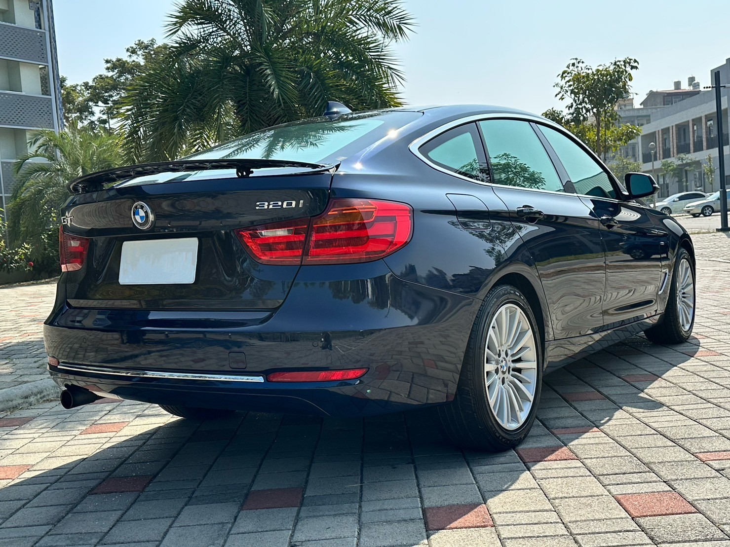 ☪2014年 BMW 寶馬 320GT 2.0L ☪歡迎搜尋粉絲專頁 【益群汽車】  第4張相片
