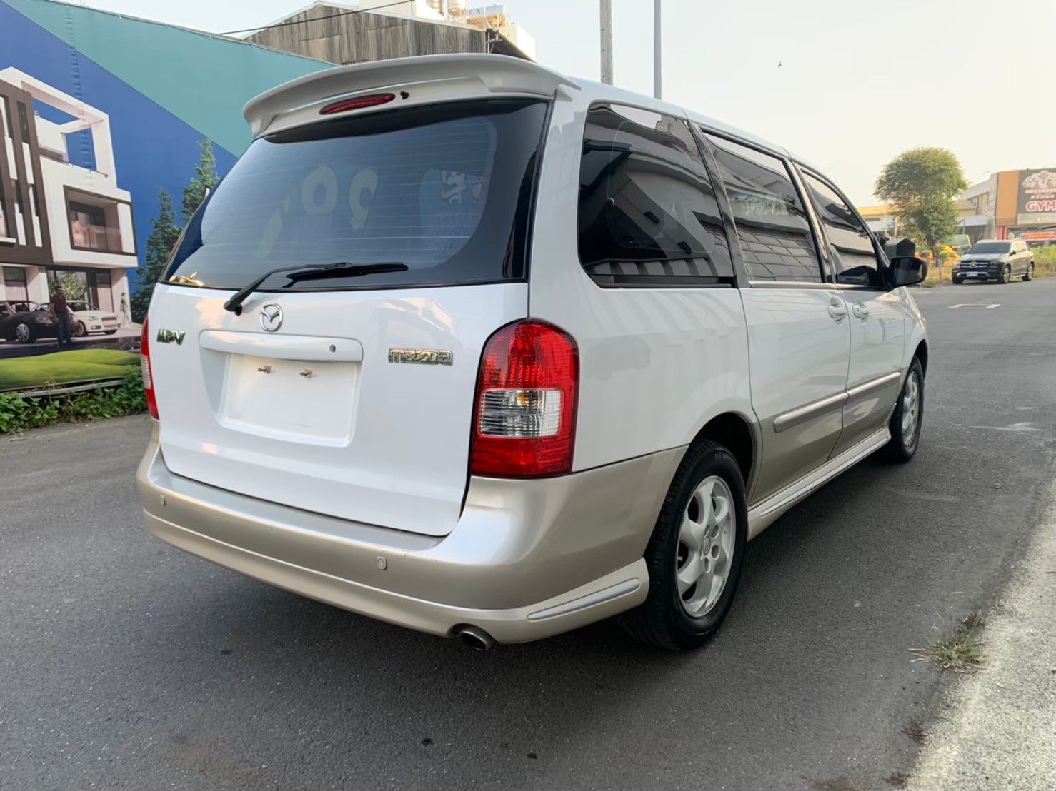 ☪2001年 MAZDA 馬自達 MPV 七人座 里程超低  個位數代步車 2.5L ☪歡迎搜尋粉絲專頁 【益群汽車】  第4張相片