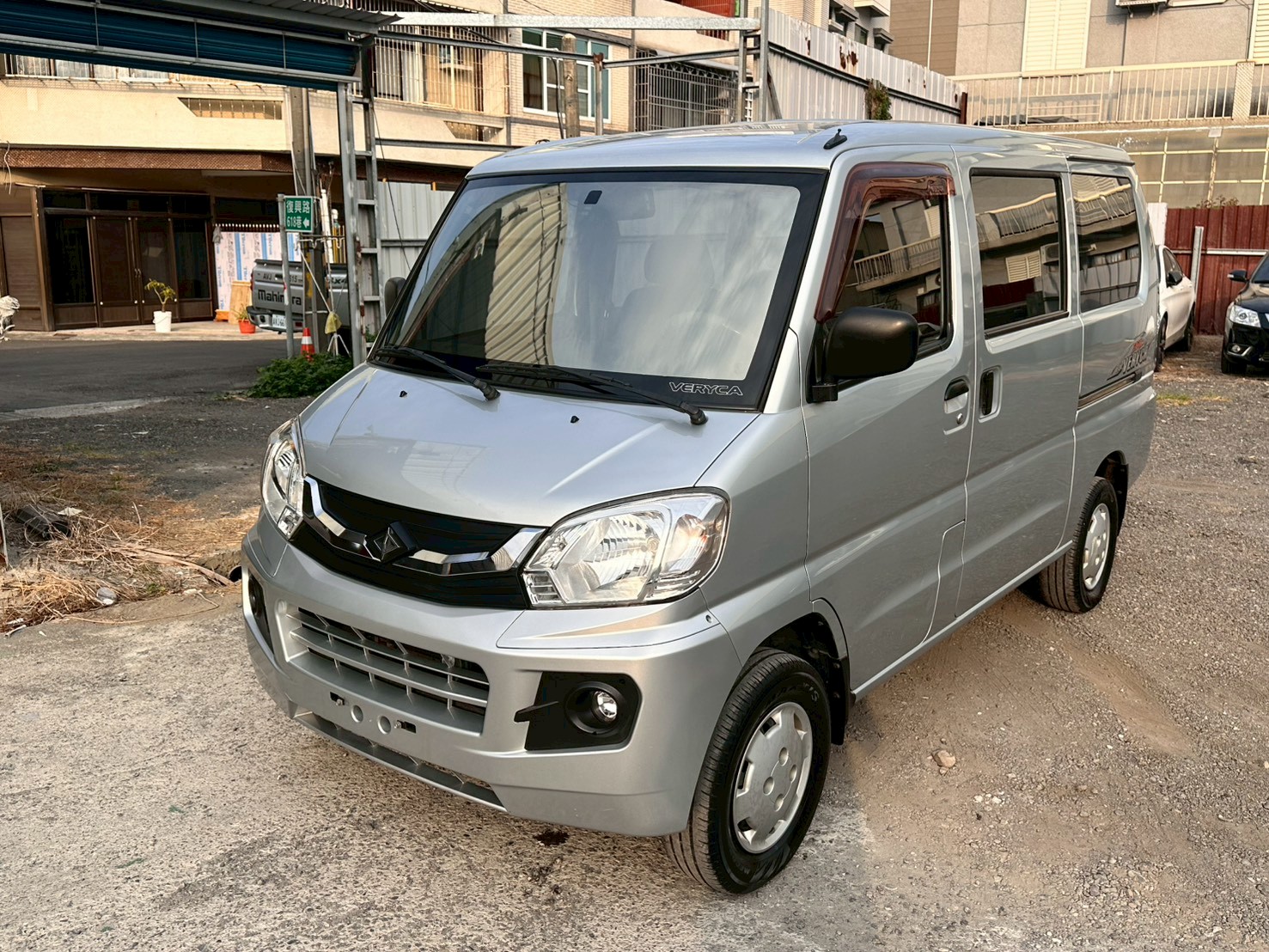 ☪2014年中華 凌利 廂型車 正8人座 1.3L ☪歡迎搜尋粉絲專頁 【益群汽車】  第1張相片