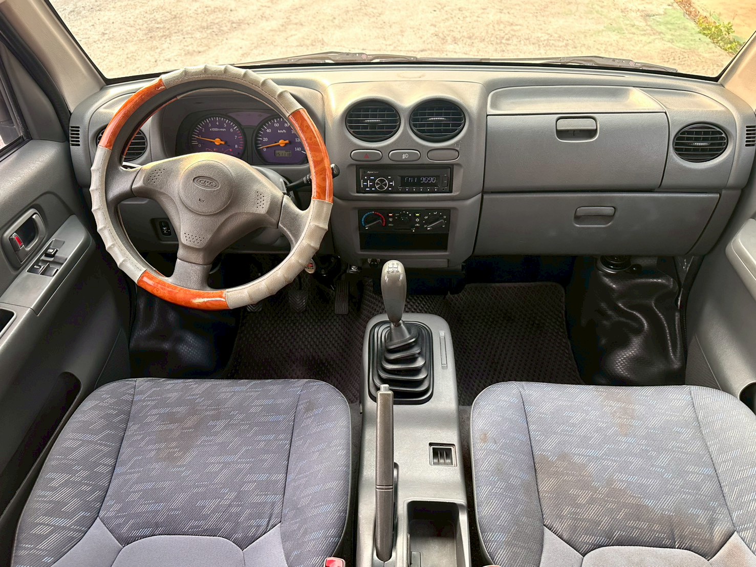 ☪2014年中華 凌利 廂型車 正8人座 1.3L ☪歡迎搜尋粉絲專頁 【益群汽車】  第7張相片