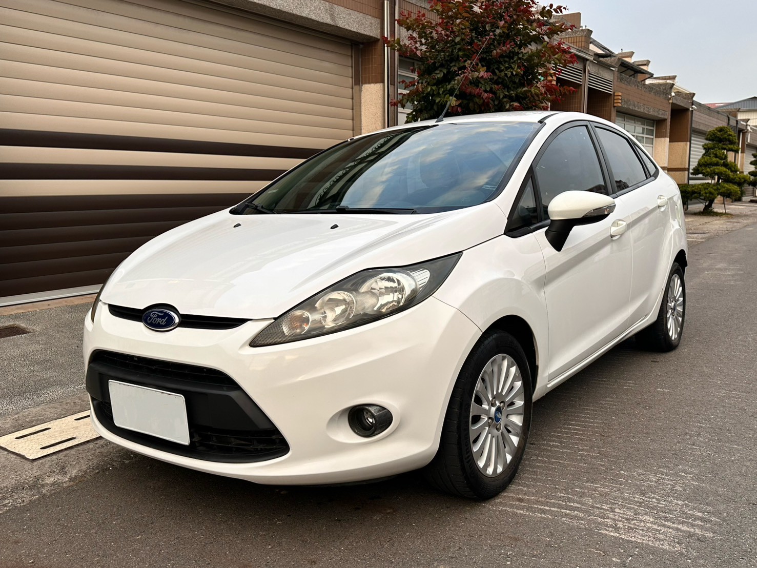 ☪2013年 FORD 福特 FIESTA 菲士塔 升級安卓機 1.6L ☪歡迎搜尋粉絲專頁 【益群汽車】  第1張相片