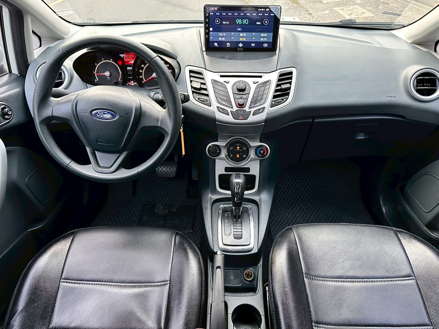 ☪2013年 FORD 福特 FIESTA 菲士塔 升級安卓機 1.6L ☪歡迎搜尋粉絲專頁 【益群汽車】  第4張相片