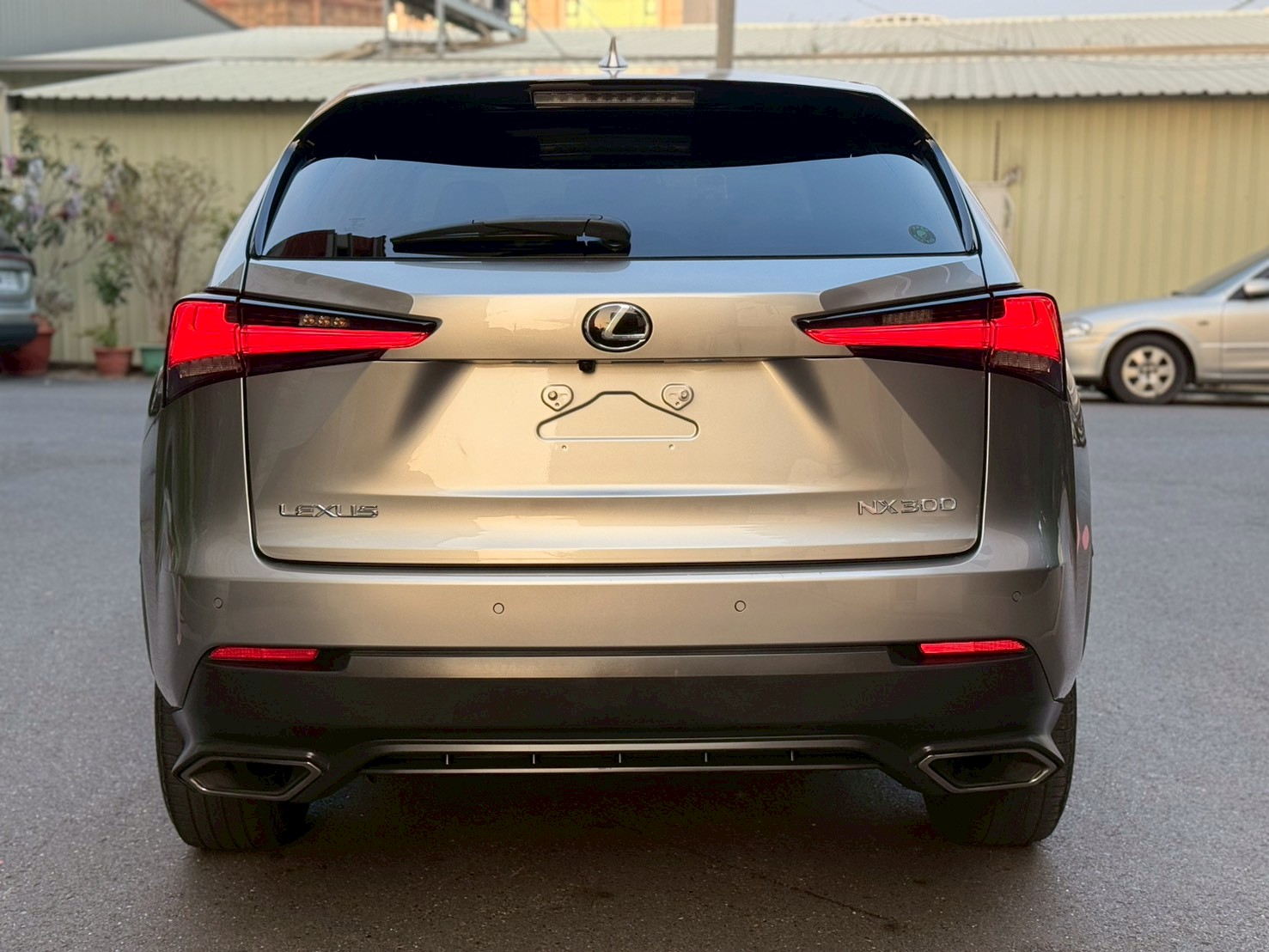 ☪2020年 LEXUS 凌志 NX300T 渦輪 豪華版 2.0L ☪歡迎搜尋粉絲專頁 【益群汽車】  第4張相片