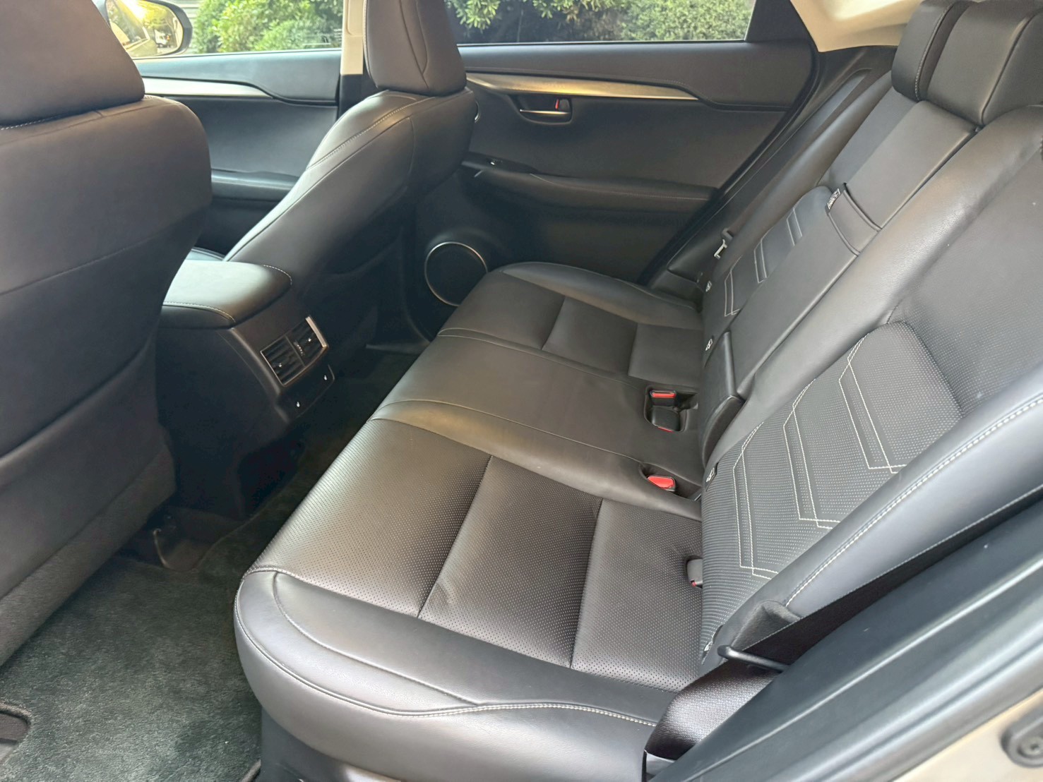 ☪2020年 LEXUS 凌志 NX300T 渦輪 豪華版 2.0L ☪歡迎搜尋粉絲專頁 【益群汽車】  第5張相片