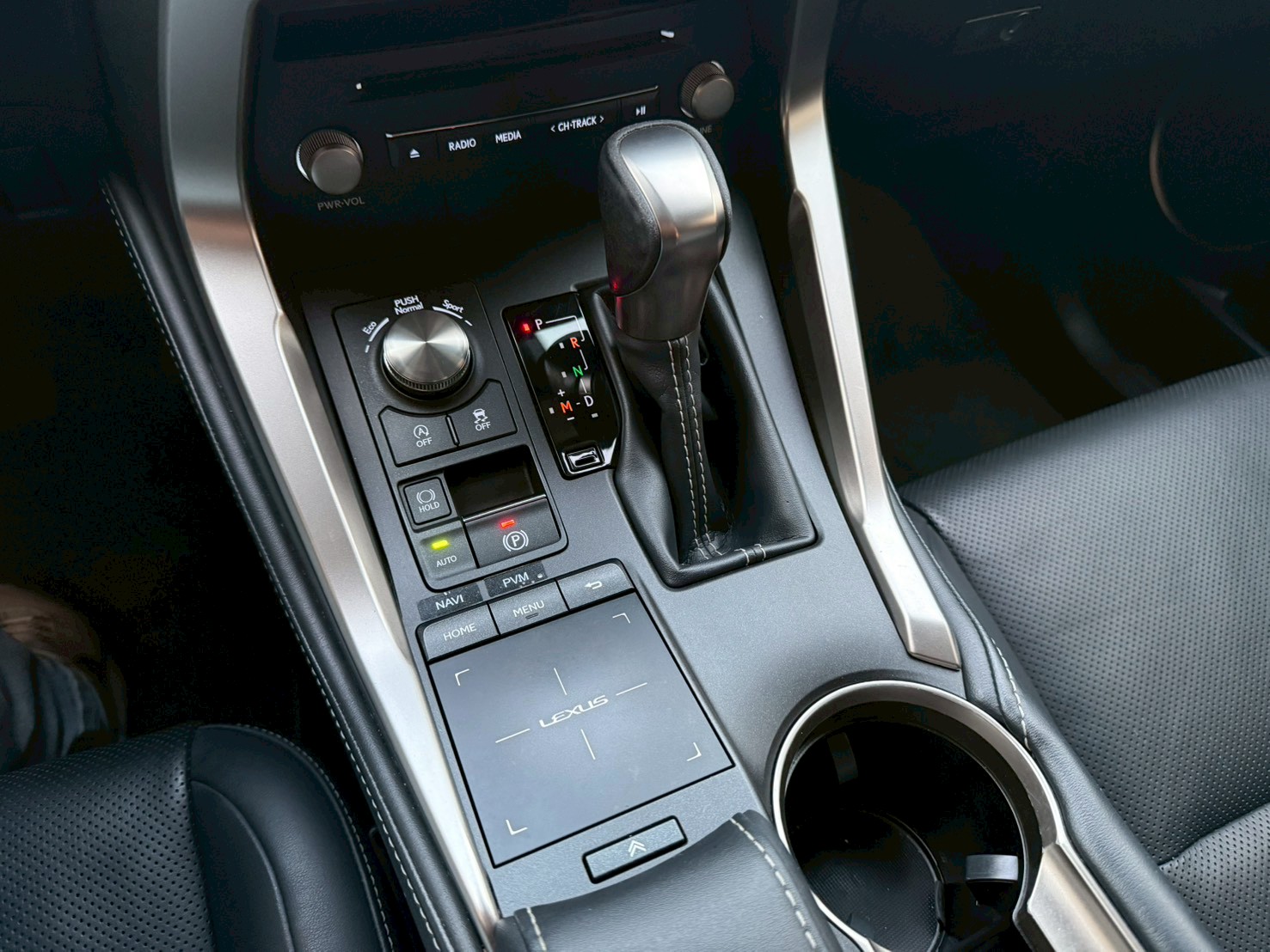 ☪2020年 LEXUS 凌志 NX300T 渦輪 豪華版 2.0L ☪歡迎搜尋粉絲專頁 【益群汽車】  第7張相片