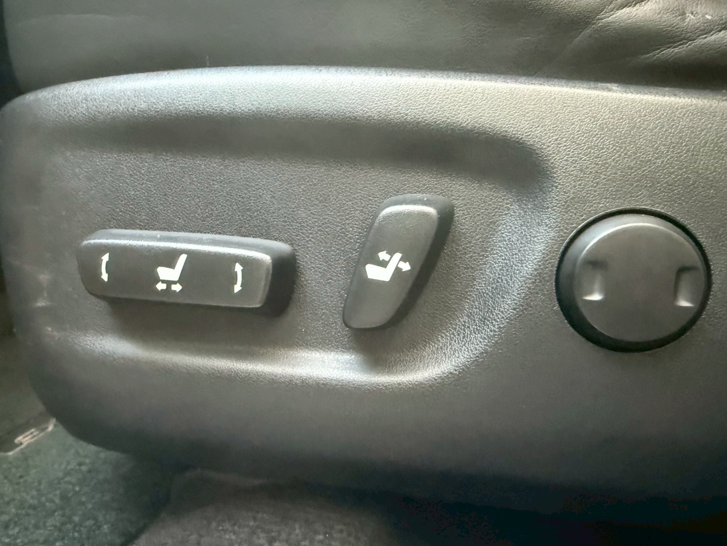 ☪2020年 LEXUS 凌志 NX300T 渦輪 豪華版 2.0L ☪歡迎搜尋粉絲專頁 【益群汽車】  第12張相片