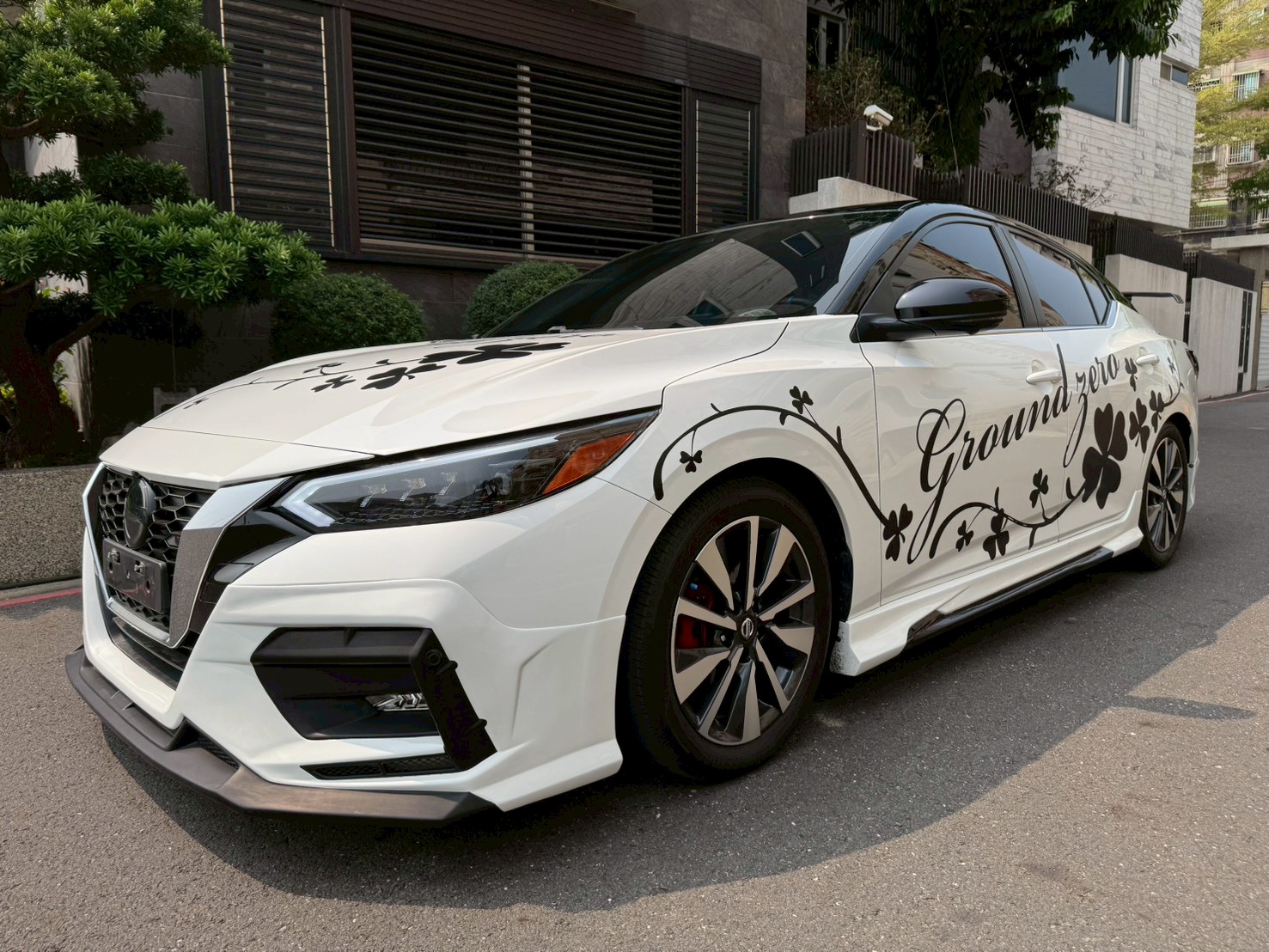 ☪2020年NISSAN 日產 SENTRA 仙草 尊爵智駕版 1.6L ☪歡迎搜尋粉絲專頁 【益群汽車】  第1張相片