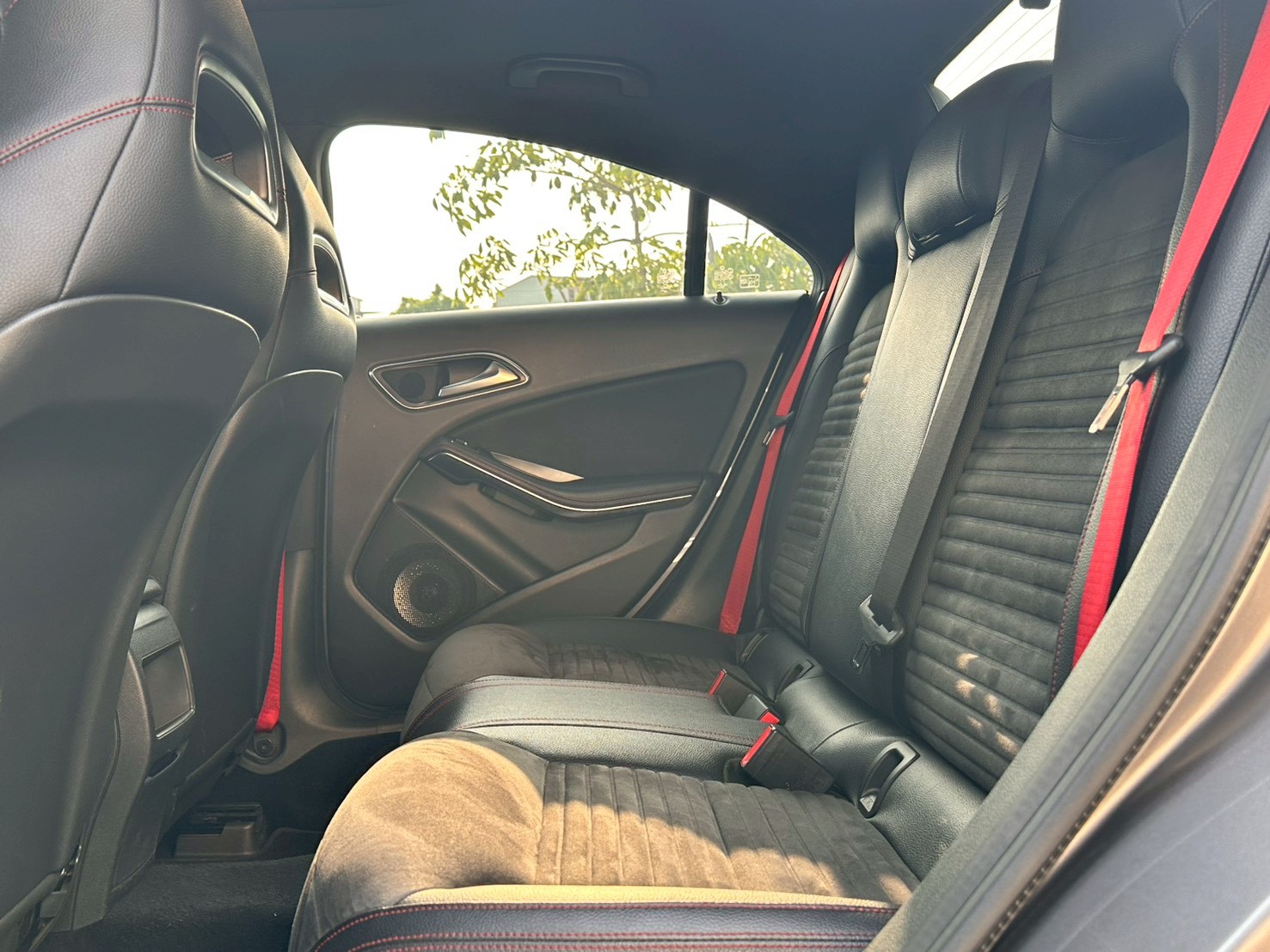 ☪2015年 BENZ賓士 CLA250 2.0L ☪歡迎搜尋粉絲專頁 【益群汽車】  第5張相片