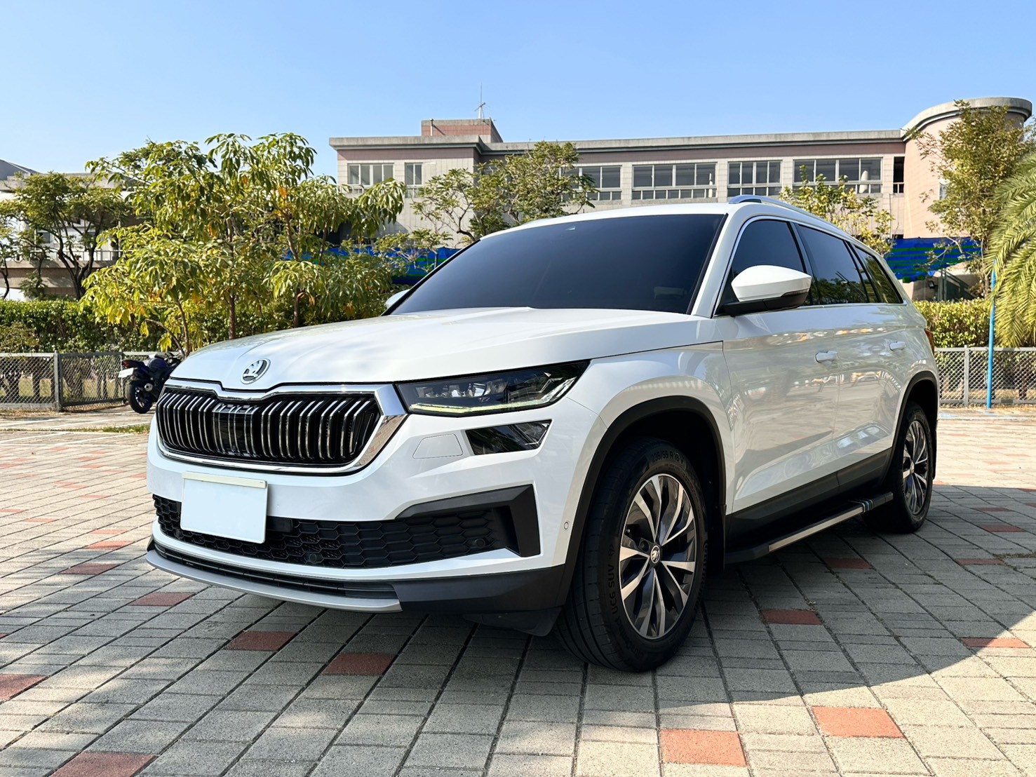 ☪2022年 SKODA 司可達 KODIAQ 大棕熊 豪華菁英版 七人座 1.5L ☪歡迎搜尋粉絲專頁 【益群汽車】  第1張相片