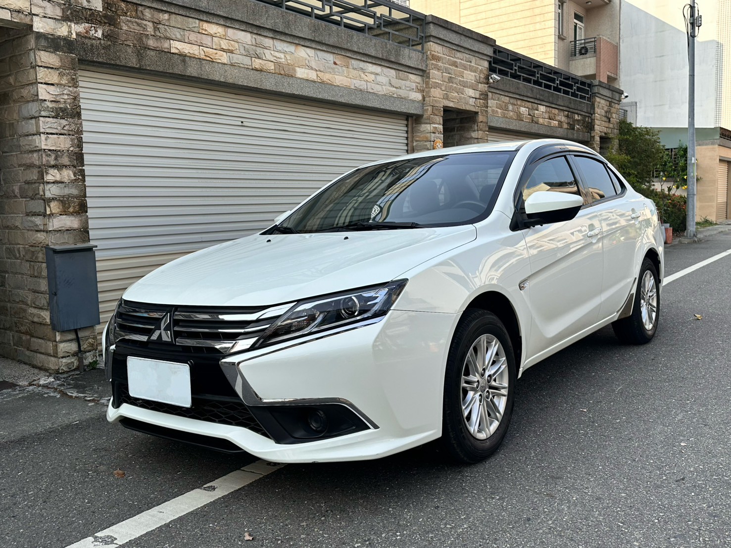 ☪2019年 三菱 LANCER 1.8L ☪歡迎搜尋粉絲專頁 【益群汽車】  第1張相片