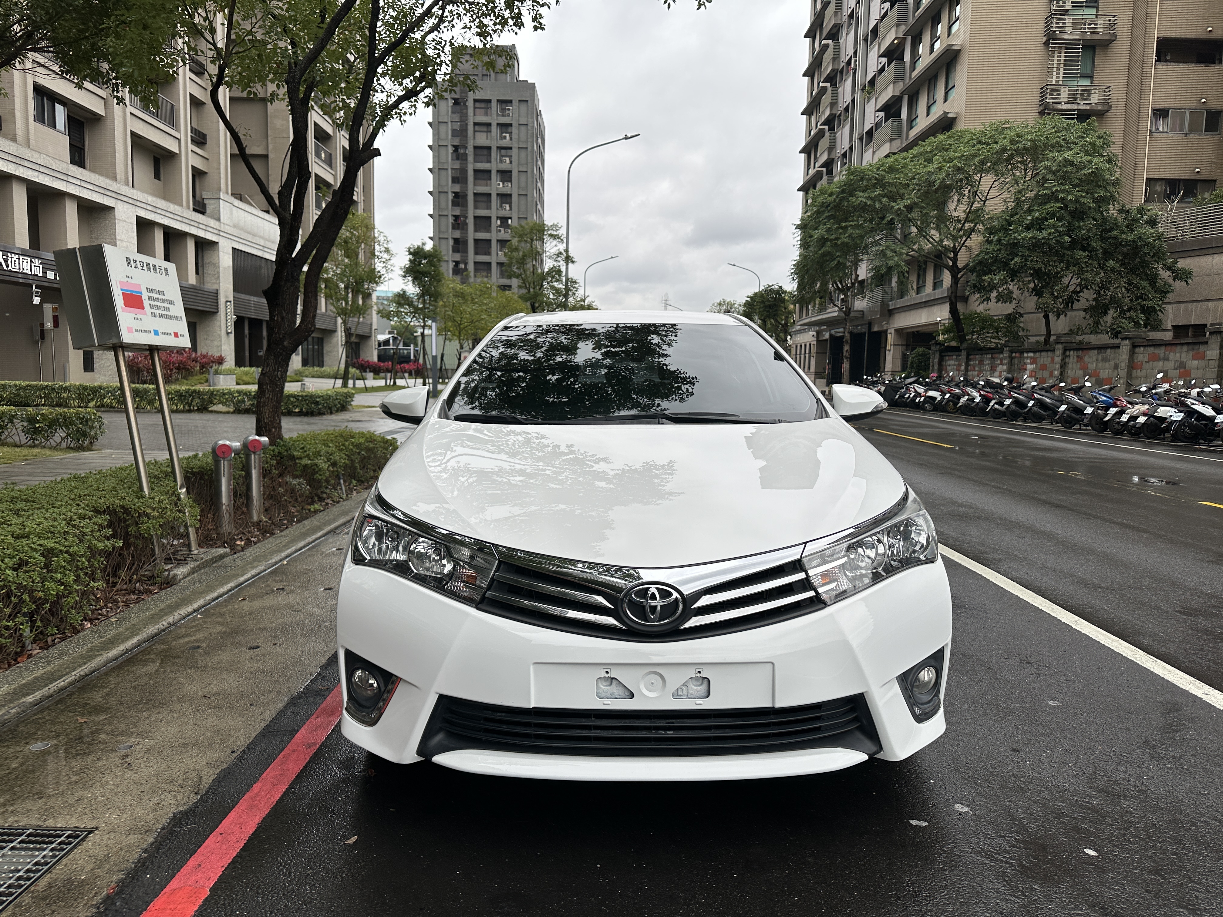 2014 ALTIS 經典版 全車原版件 低里程  第2張相片