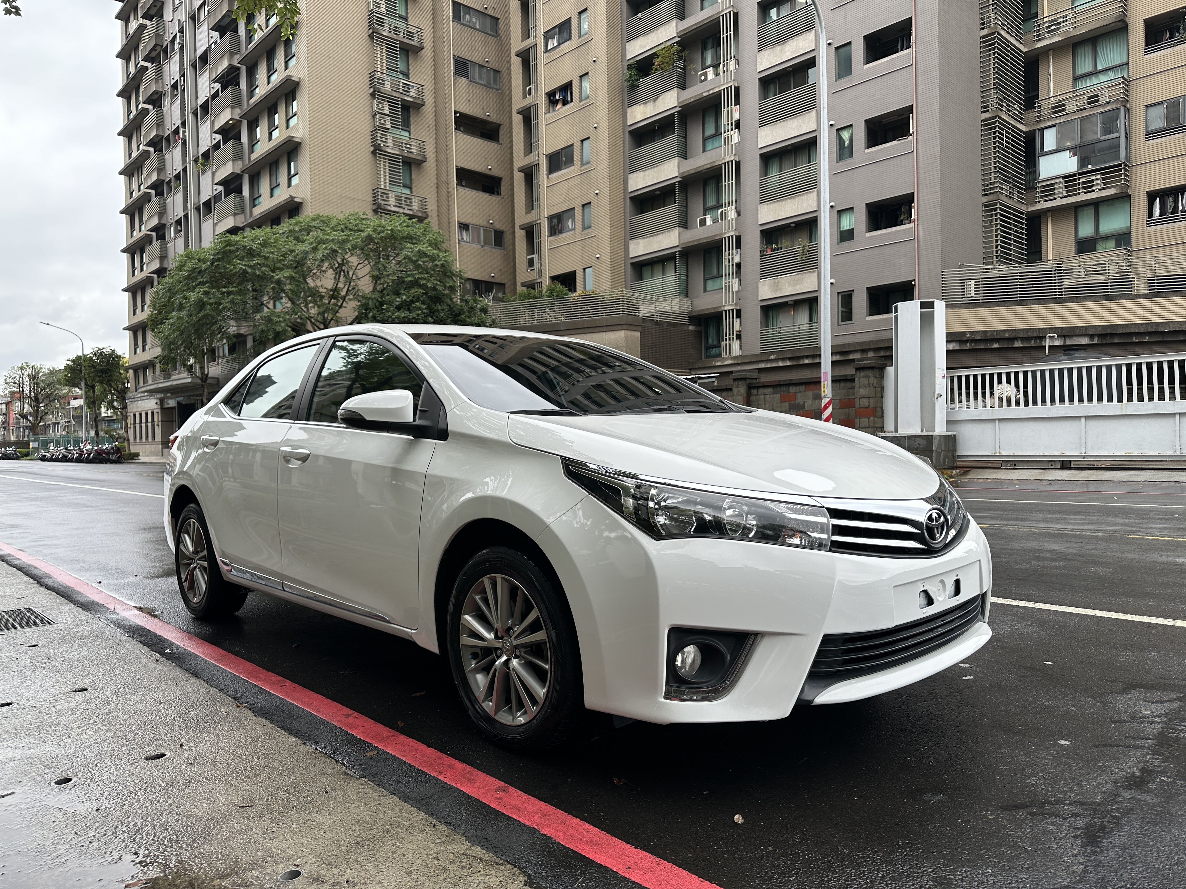 2014 ALTIS 經典版 全車原版件 低里程  第3張相片