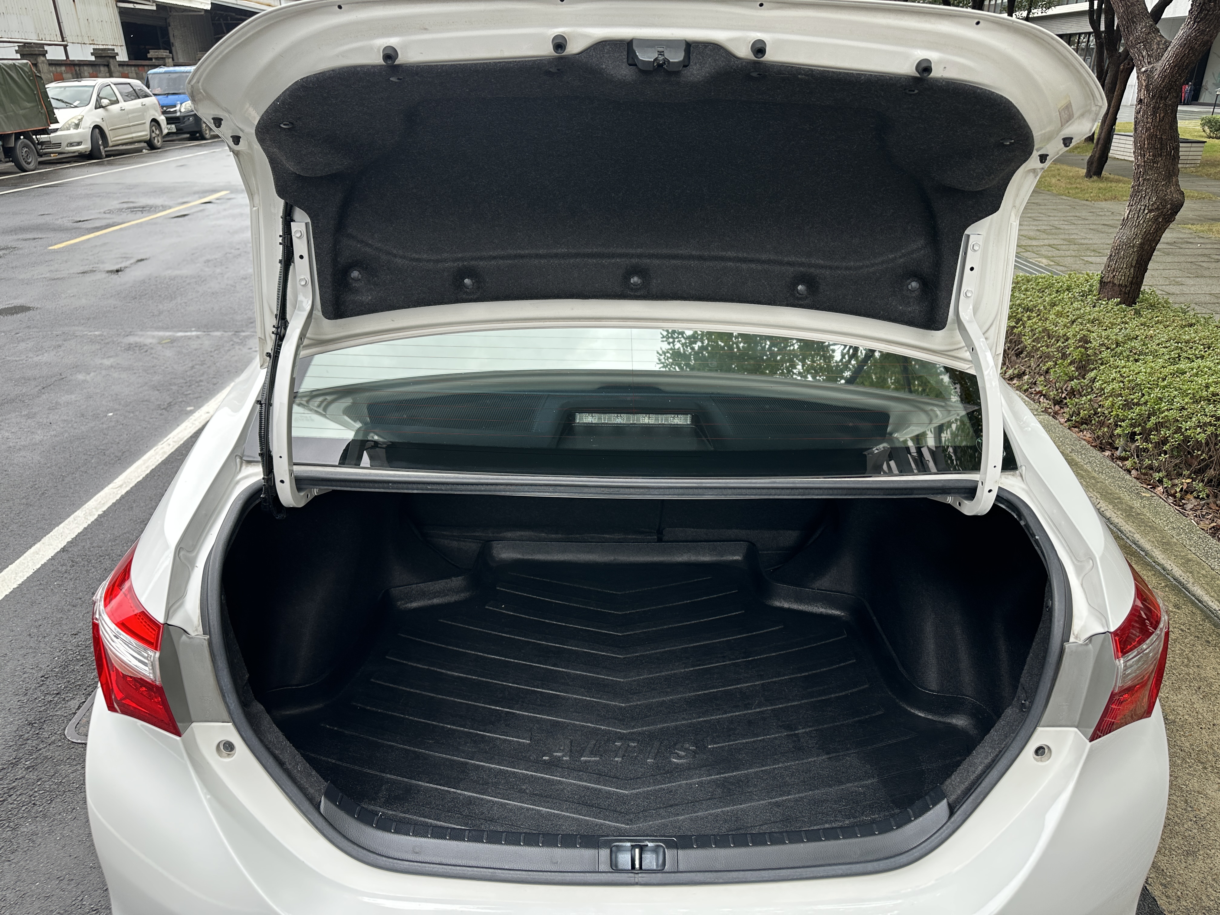 2014 ALTIS 經典版 全車原版件 低里程  第14張相片