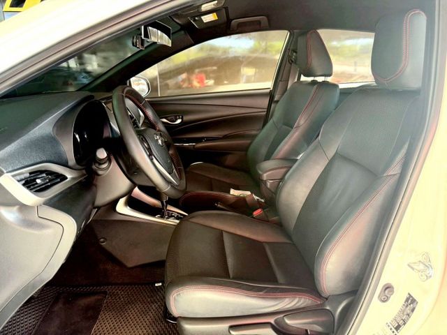 YARIS  第5張相片
