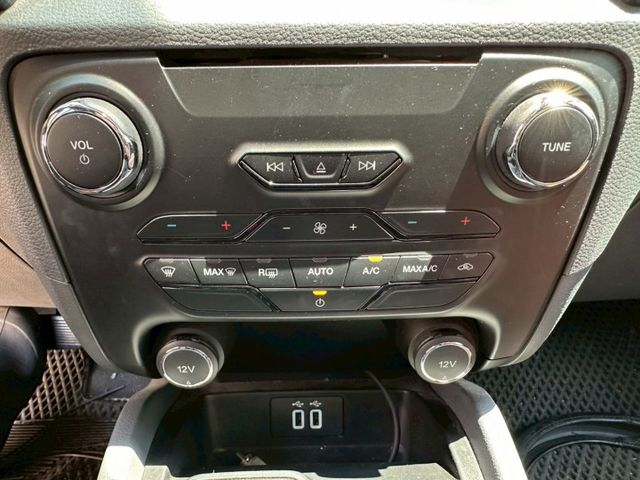 2017年 FORD RANGER 3.2 柴油 4WD  第11張相片