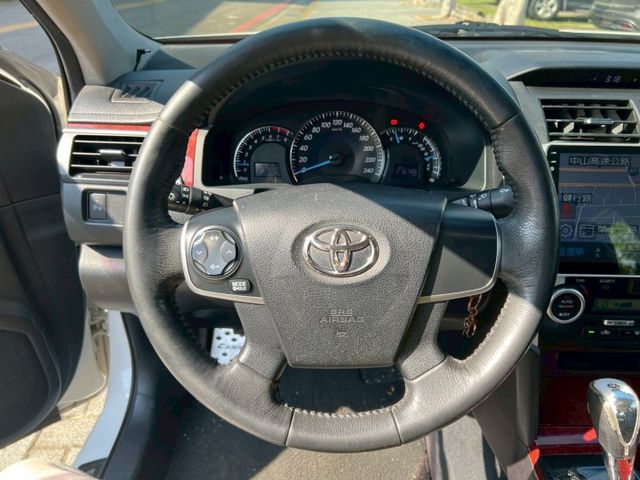 2013年 TOYOTA CAMRY 2.0 E版  第7張相片