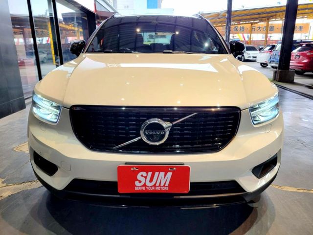 2019年 VOLVO XC40 2.0 T5 R-Design AWD  第2張相片
