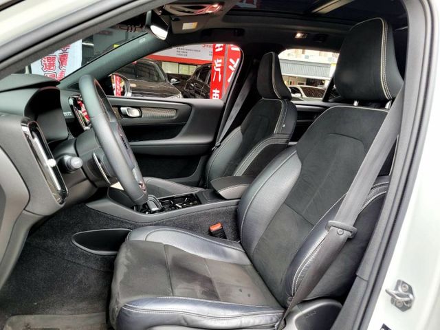 2019年 VOLVO XC40 2.0 T5 R-Design AWD  第7張相片