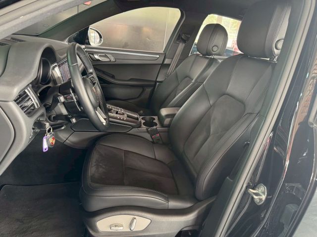 2019年 PORSCHE MACAN 2.0T  第7張相片
