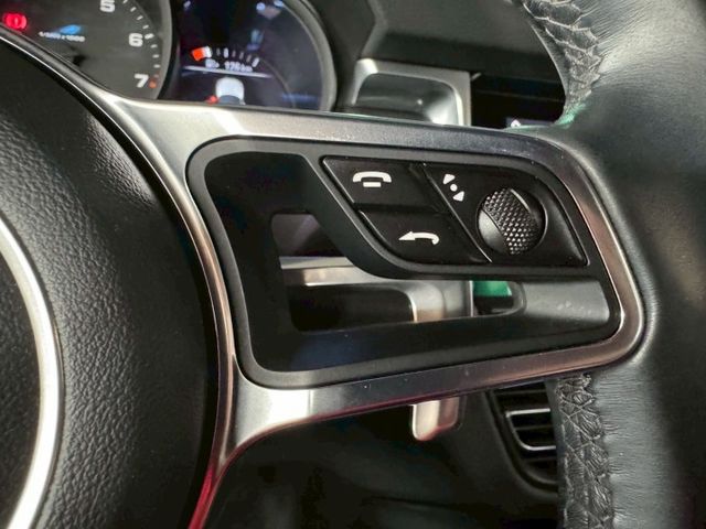 2019年 PORSCHE MACAN 2.0T  第12張相片