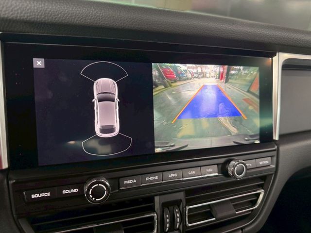 2019年 PORSCHE MACAN 2.0T  第15張相片