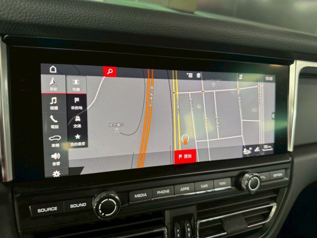 2019年 PORSCHE MACAN 2.0T  第16張相片