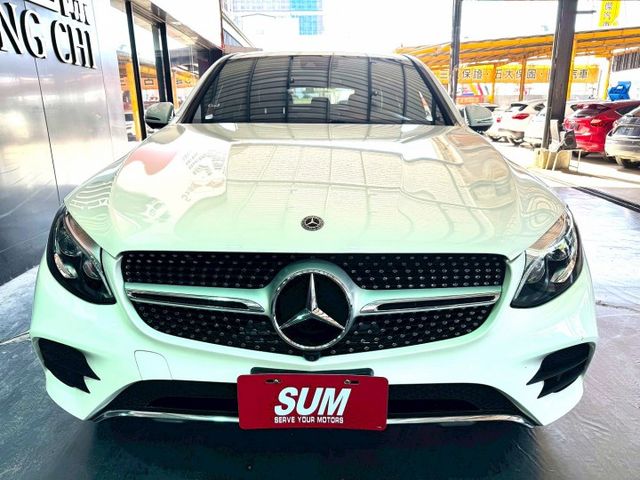 2017年 BENZ GLC300 Coupe 2.0 AMG 4MATIC  第2張相片
