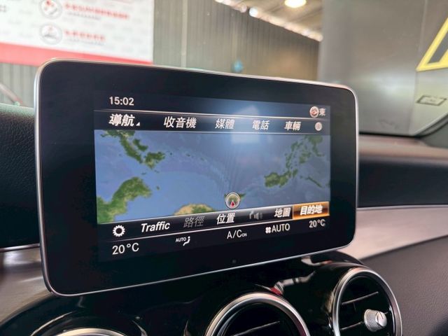 2017年 BENZ GLC300 Coupe 2.0 AMG 4MATIC  第14張相片