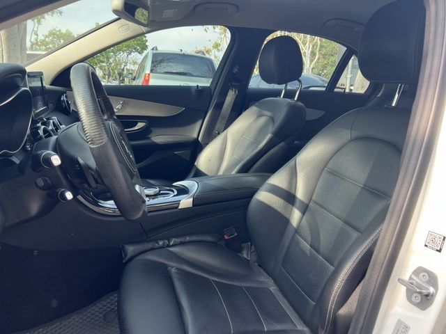 2017年 BENZ C200 2.0 W205 Avantgarde  第5張相片