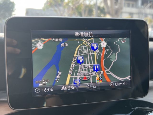 2017年 BENZ C200 2.0 W205 Avantgarde  第12張相片