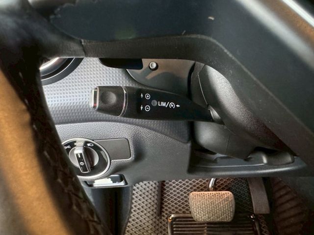 2014年 BENZ A180 1.6  第12張相片