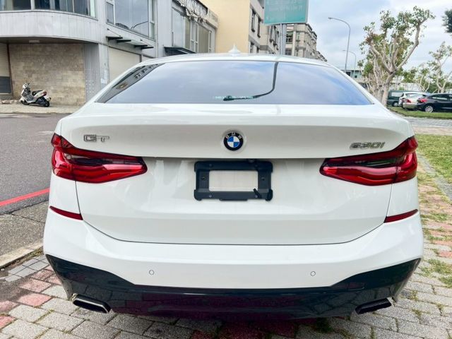 2017年 BMW 630I GT 2.0 M Sport  第3張相片