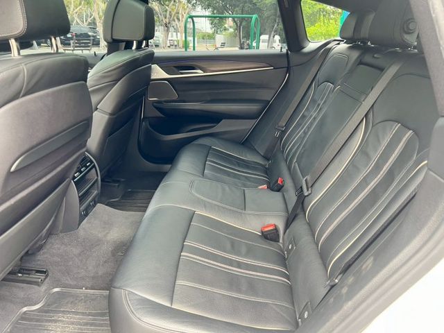 2017年 BMW 630I GT 2.0 M Sport  第9張相片