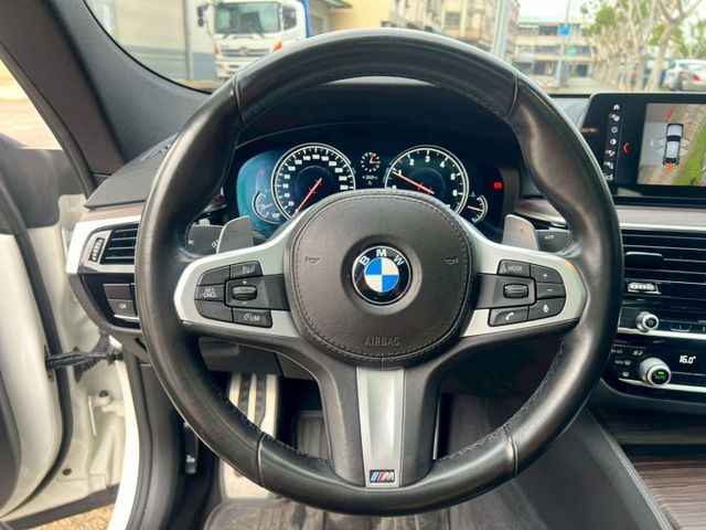 2017年 BMW 630I GT 2.0 M Sport  第11張相片