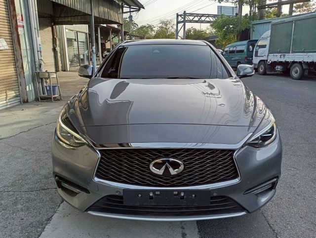 2017年 INFINITI Q30 1.6 風尚版  第2張相片