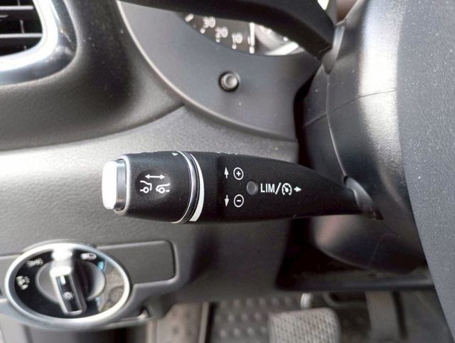 2017年 INFINITI Q30 1.6 風尚版  第11張相片