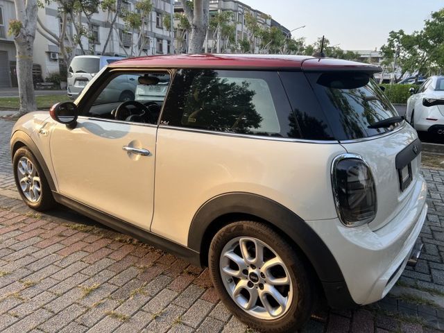 2014年 MINI Cooper Hatch One 1.2 三門  第3張相片