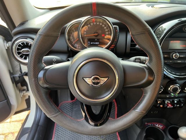 2014年 MINI Cooper Hatch One 1.2 三門  第7張相片