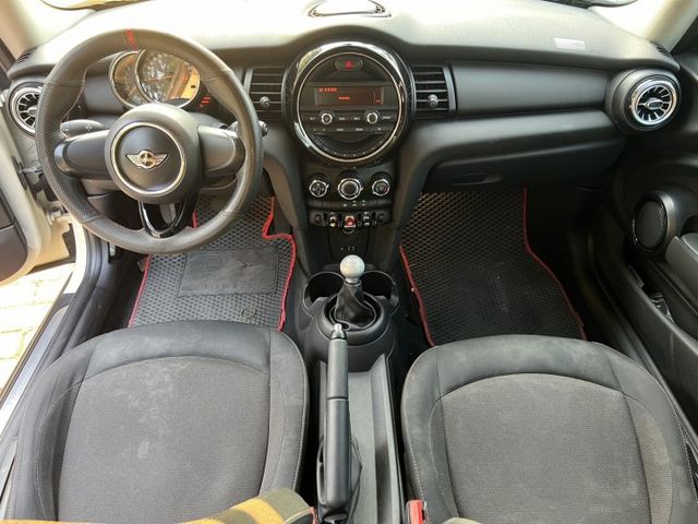 2014年 MINI Cooper Hatch One 1.2 三門  第8張相片
