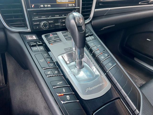 2016年 PORSCHE PANAMERA 3.0 DIESEL  第11張相片