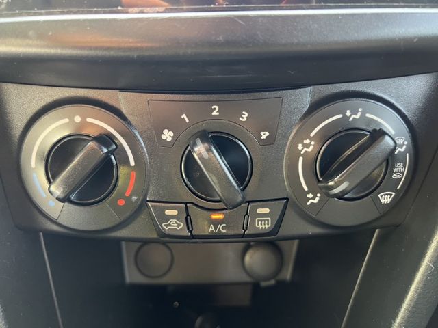2015年 SUZUKI SWIFT 1.2 日本原裝進口  第10張相片