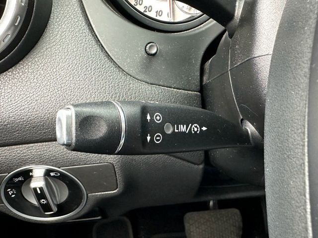 2014年 BENZ GLA200 1.6  第11張相片