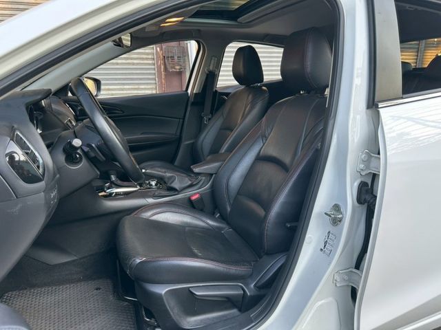 2016年 MAZDA MAZDA3 2.0 頂級版 五門  第6張相片