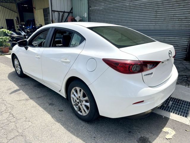 2016年 MAZDA MAZDA3 2.0 頂級版 四門  第4張相片